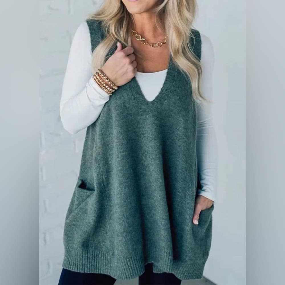 Women’s Cozy Pocket Sweater Vest